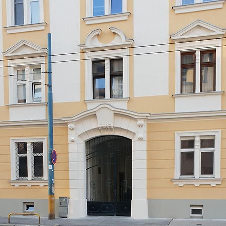 Romantic Central Flat Bratislava Buitenkant foto