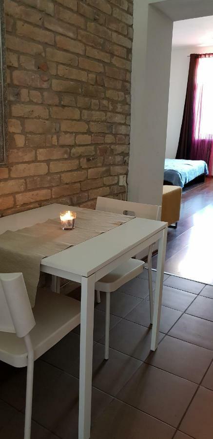 Romantic Central Flat Bratislava Buitenkant foto